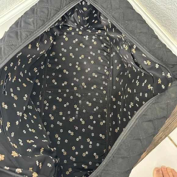 Vera Bradley Black‎ weekender quilted duffel bag - Picture 4 of 8